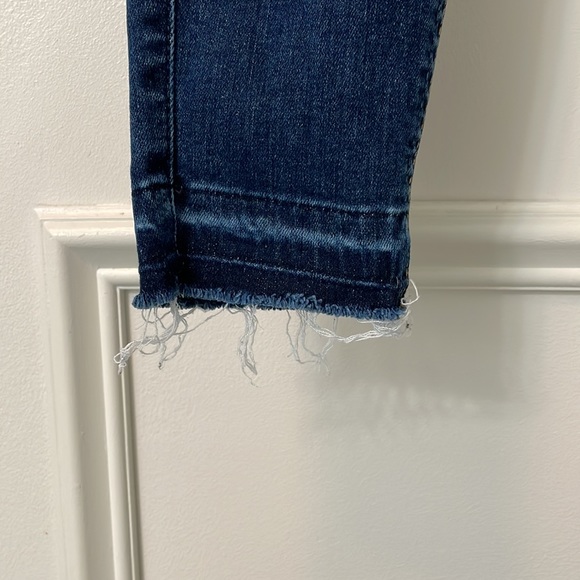 Ankle Cut Jeans - Picture 3 of 6